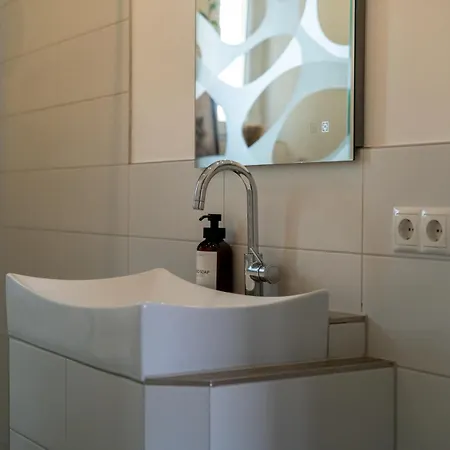 Soul By Interior Apartments - Familienapp Fuer 4 Personen - Nahe Ice-Bahnhof, Unesco-Bergpark - Parkplatzmoeglichkeit - Ebk, Kinderfreundlich, Chic & Komfort - Gratis Wlan & Kinderspielzeug Apartman *