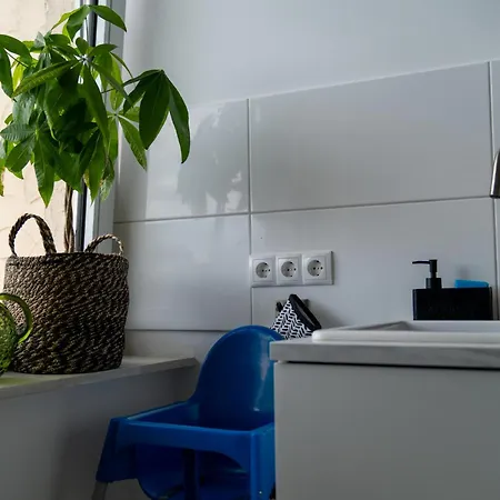 Soul By Interior Apartments - Familienapp Fuer 4 Personen - Nahe Ice-Bahnhof, Unesco-Bergpark - Parkplatzmoeglichkeit - Ebk, Kinderfreundlich, Chic & Komfort - Gratis Wlan & Kinderspielzeug Apartman Kassel